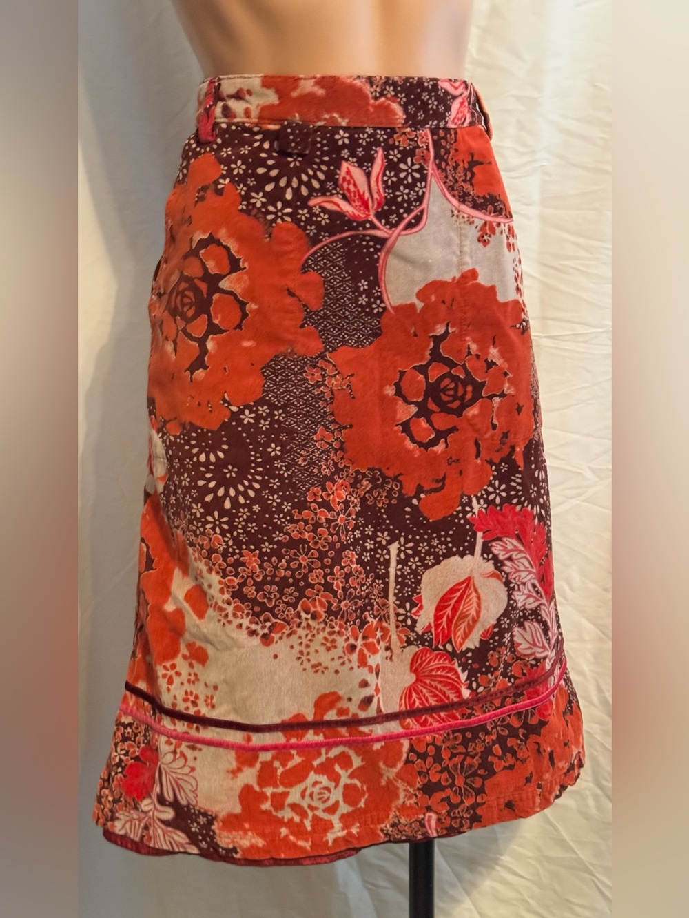 Floral A-Line Midi Skirt in Orange and Brown, Velvety retro feel